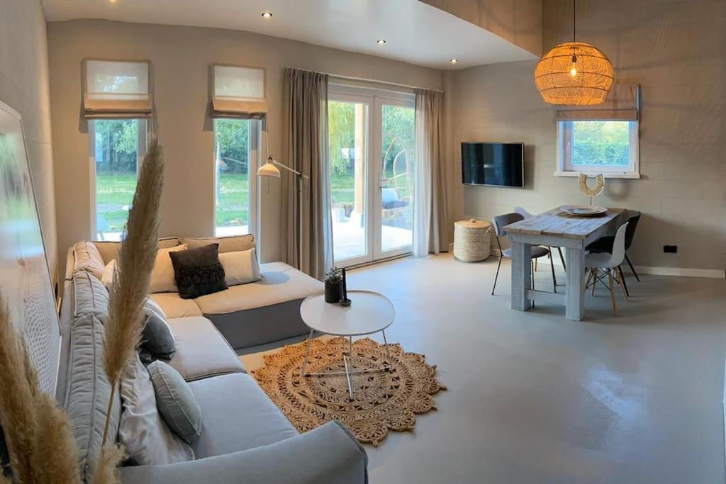 Stijlvol Huisje Met Veranda! Tuynloodz A Beers  Extérieur photo